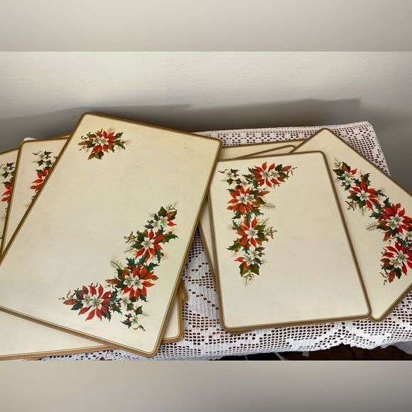 Set of 7 vintage Christmas placemats || Retro Christmas placemats || kitchen - Picture 3 of 8